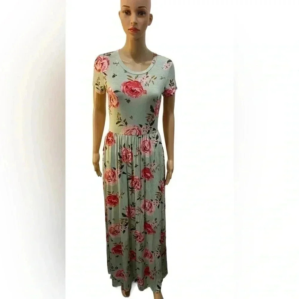 NeeSees REB & J  Dress Women’s Maxi Floral Dress Size Medium- NWT - Short Sleeve